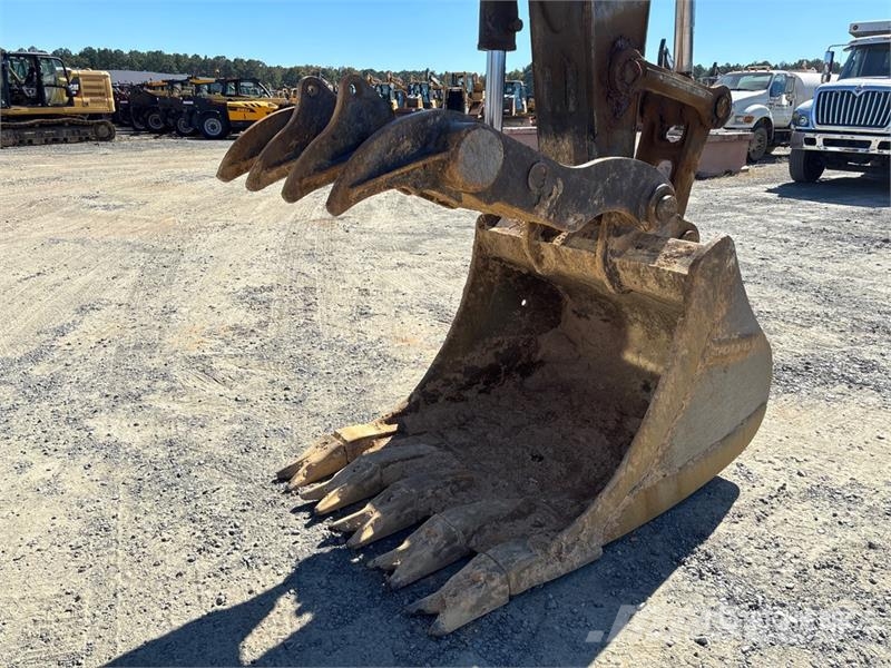 Volvo EC220D Tracked Excavator Εκσκαφείς με ερπύστριες
