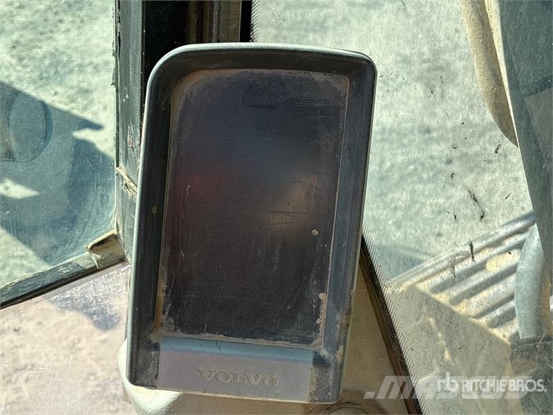 Volvo EC220D Tracked Excavator Εκσκαφείς με ερπύστριες