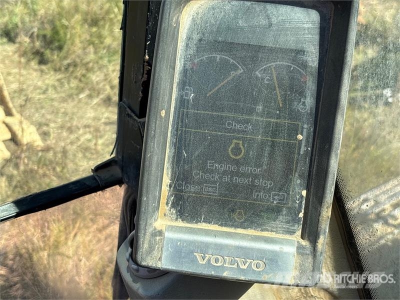 Volvo EC220D Tracked Excavator Εκσκαφείς με ερπύστριες