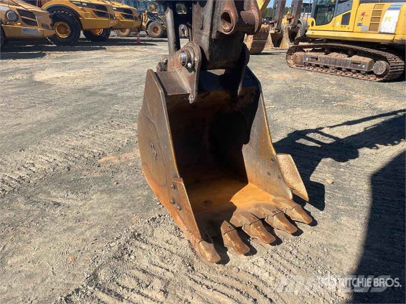 Volvo EC220DL Tracked Excavator Εκσκαφείς με ερπύστριες