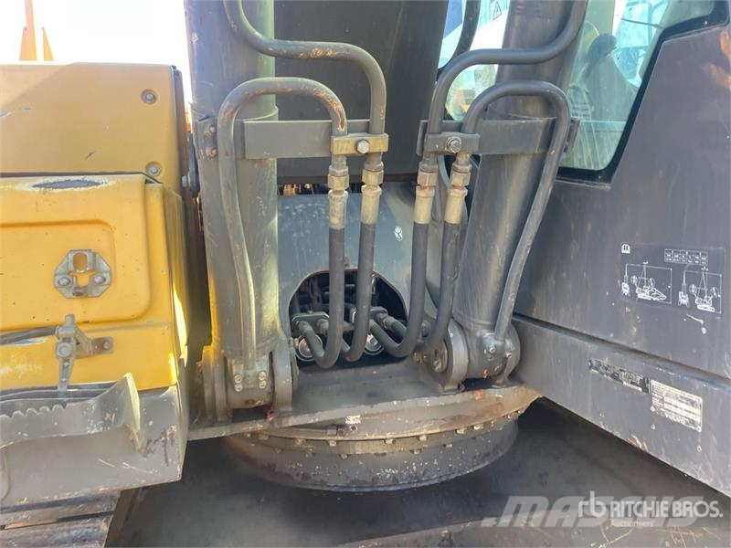 Volvo EC220DL Tracked Excavator Εκσκαφείς με ερπύστριες