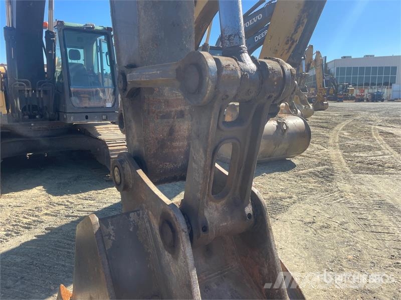 Volvo EC220DL Tracked Excavator Εκσκαφείς με ερπύστριες
