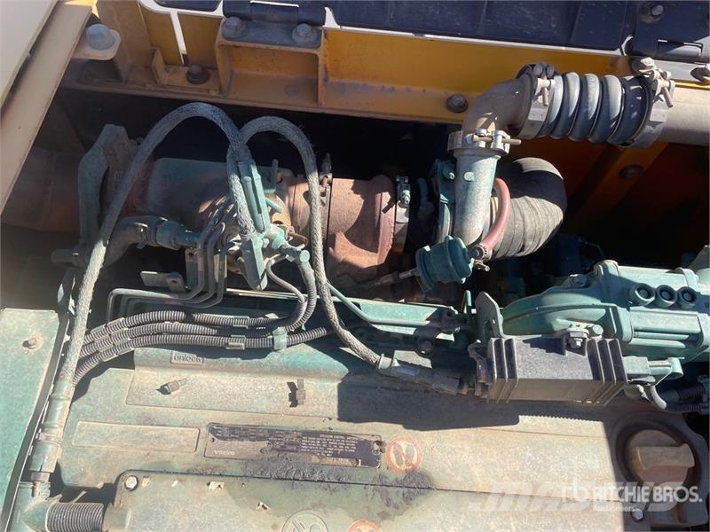 Volvo EC220DL Tracked Excavator Εκσκαφείς με ερπύστριες