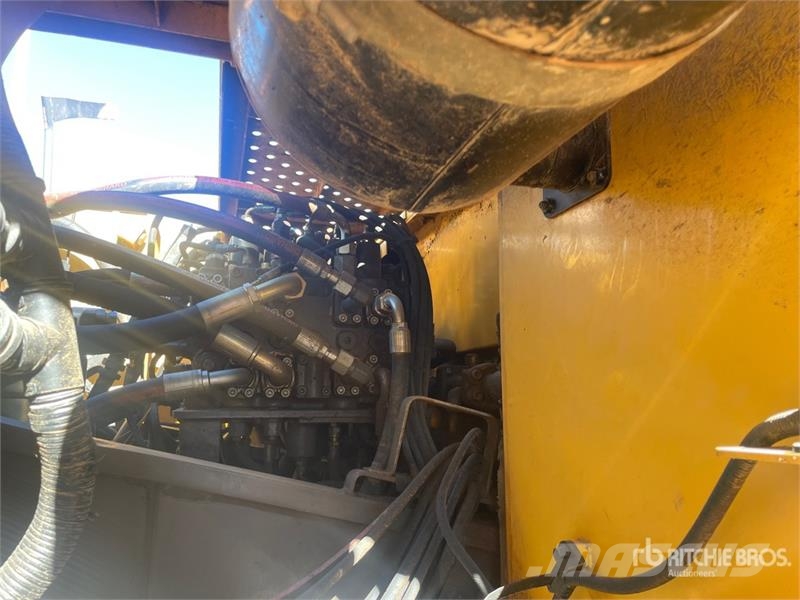 Volvo EC220DL Tracked Excavator Εκσκαφείς με ερπύστριες