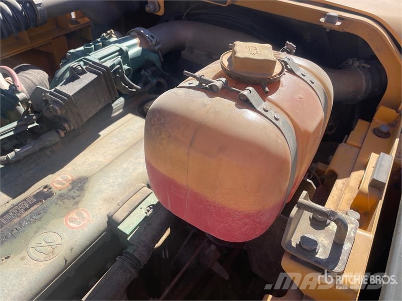Volvo EC220DL Tracked Excavator Εκσκαφείς με ερπύστριες