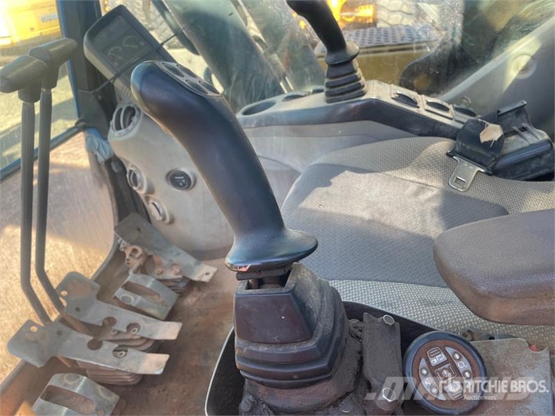 Volvo EC220DL Tracked Excavator Εκσκαφείς με ερπύστριες