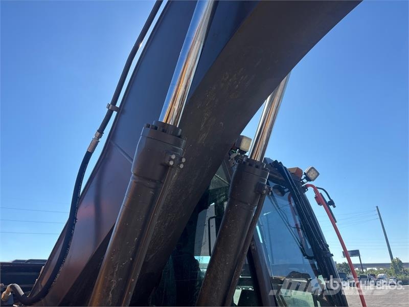 Volvo EC220E Tracked Excavator Roomikekskavaatorid