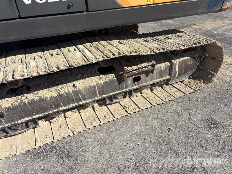 Volvo EC220E Tracked Excavator Roomikekskavaatorid