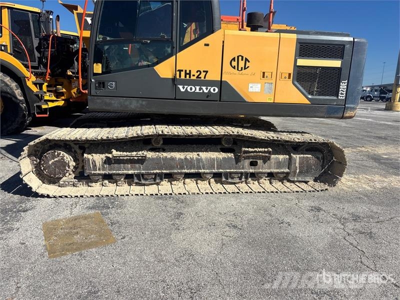 Volvo EC220E Tracked Excavator Roomikekskavaatorid
