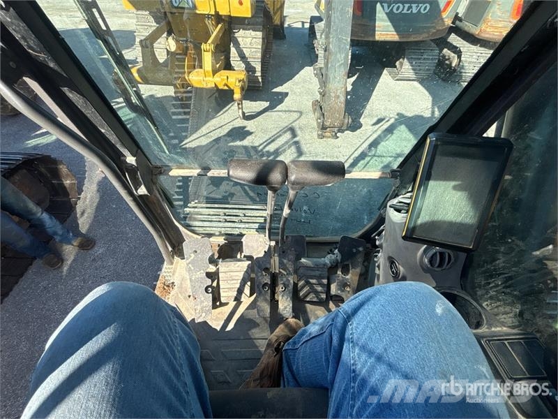 Volvo EC220E Tracked Excavator Lánctalpas kotrók