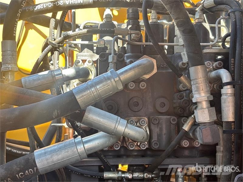 Volvo EC220EL Tracked Excavator Roomikekskavaatorid