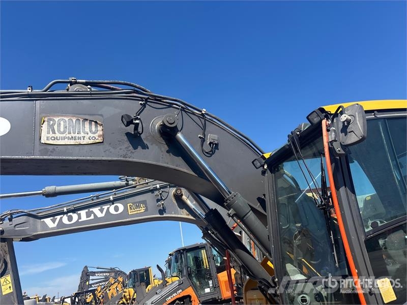 Volvo EC220EL Tracked Excavator Roomikekskavaatorid