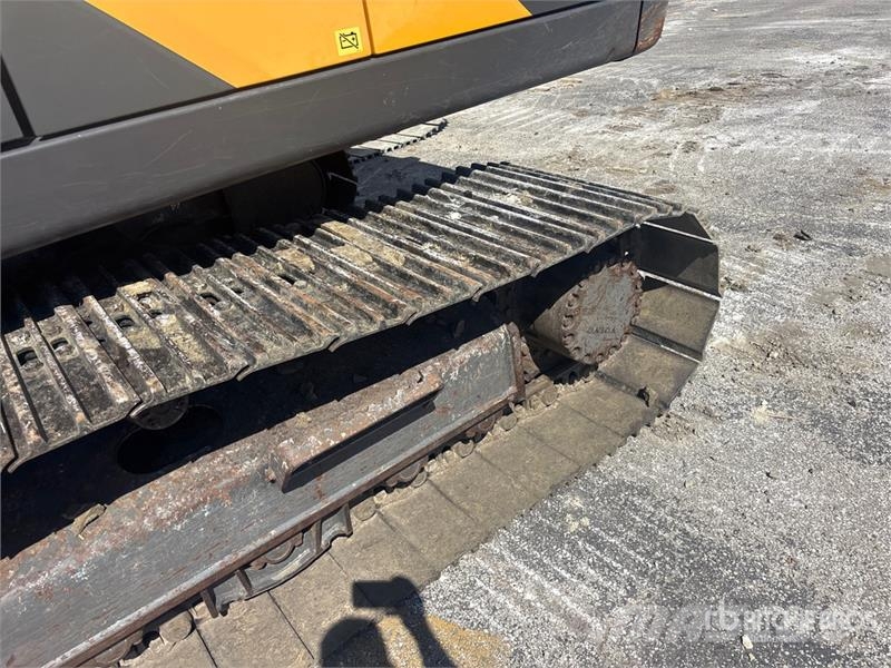 Volvo EC220EL Tracked Excavator Roomikekskavaatorid