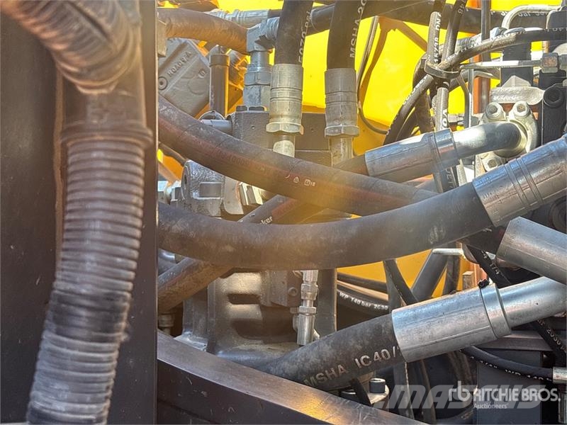 Volvo EC220EL Tracked Excavator Roomikekskavaatorid