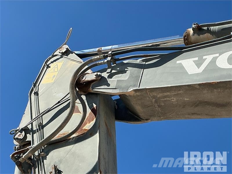 Volvo EC240C Tracked Excavator Bagri goseničarji