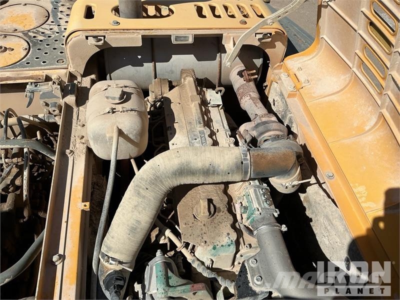 Volvo EC240CL Tracked Excavator Escavatori cingolati
