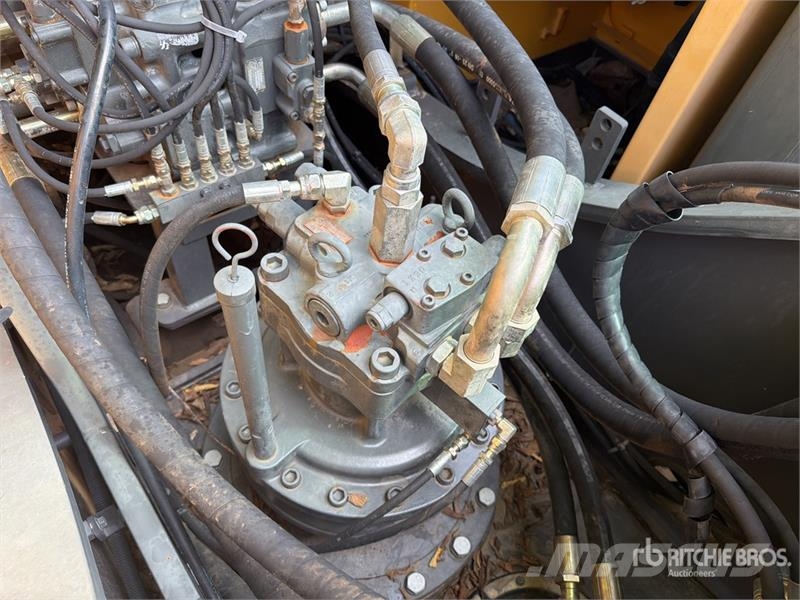 Volvo EC250DL Tracked Excavator Roomikekskavaatorid