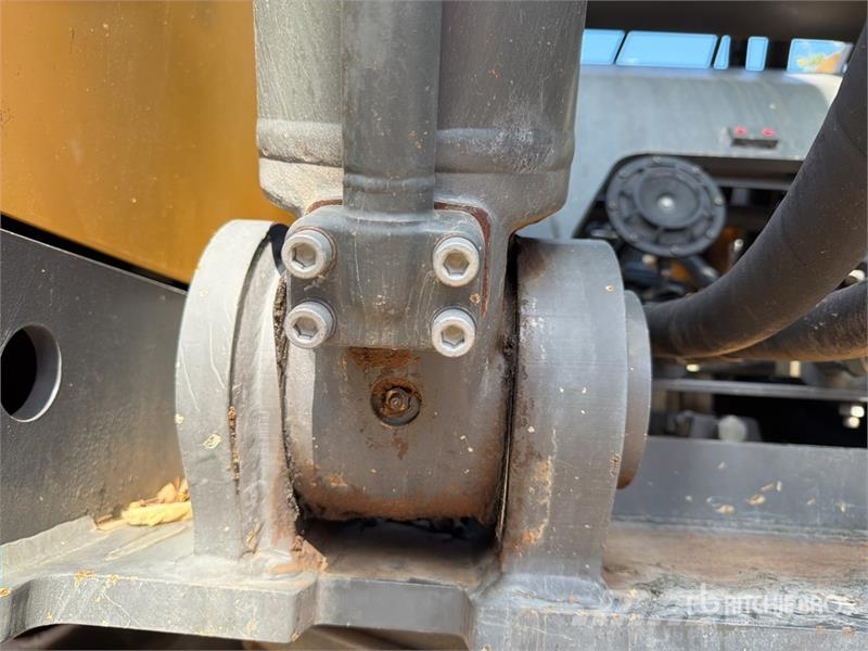 Volvo EC250DL Tracked Excavator Roomikekskavaatorid