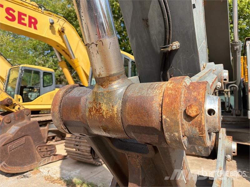 Volvo EC250DL Tracked Excavator Roomikekskavaatorid