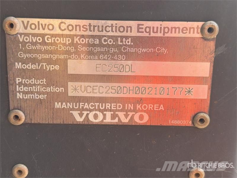Volvo EC250DL Tracked Excavator Roomikekskavaatorid