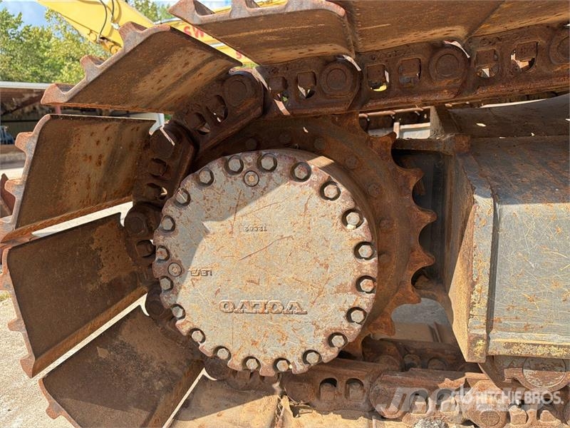 Volvo EC250DL Tracked Excavator Roomikekskavaatorid