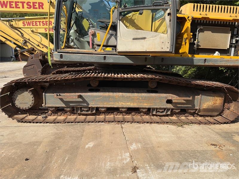 Volvo EC250DL Tracked Excavator Roomikekskavaatorid