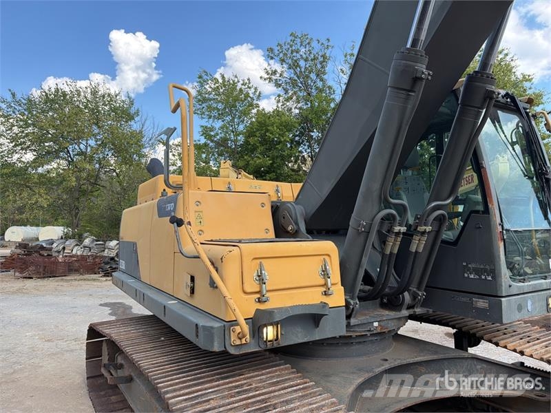 Volvo EC250DL Tracked Excavator Roomikekskavaatorid