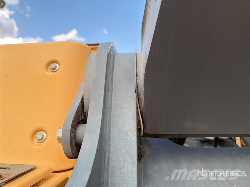 Volvo EC250DL Tracked Excavator Roomikekskavaatorid