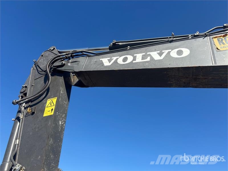 Volvo EC250E Tracked Excavator Roomikekskavaatorid