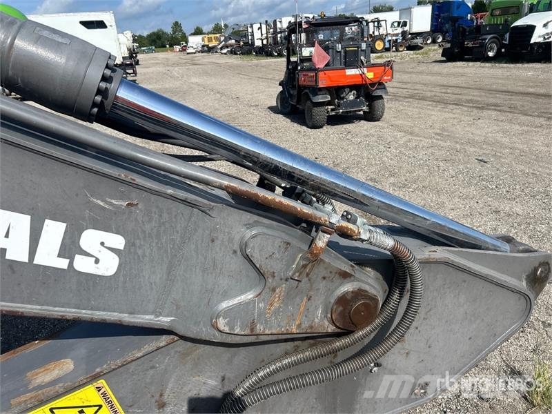 Volvo EC250E Tracked Excavator (Inoperable) Beltegraver