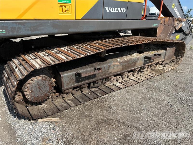 Volvo EC250E Tracked Excavator (Inoperable) Beltegraver