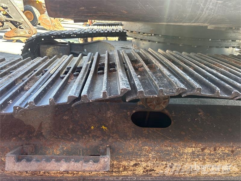 Volvo EC250E Tracked Excavator Roomikekskavaatorid