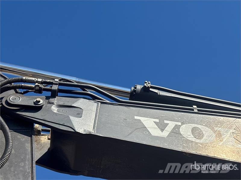 Volvo EC250E Tracked Excavator Roomikekskavaatorid