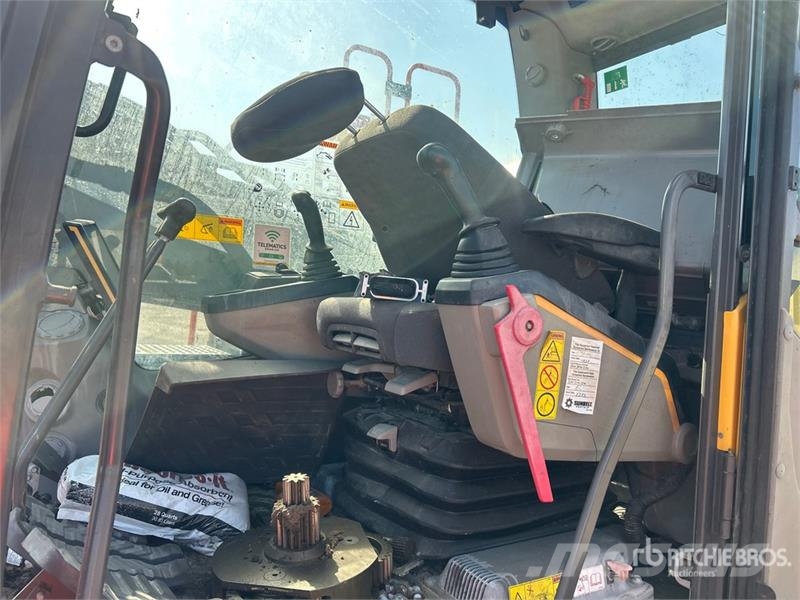 Volvo EC250E Tracked Excavator (Inoperable) Beltegraver