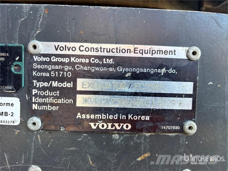 Volvo EC250EL Tracked Excavator Pásová rýpadla