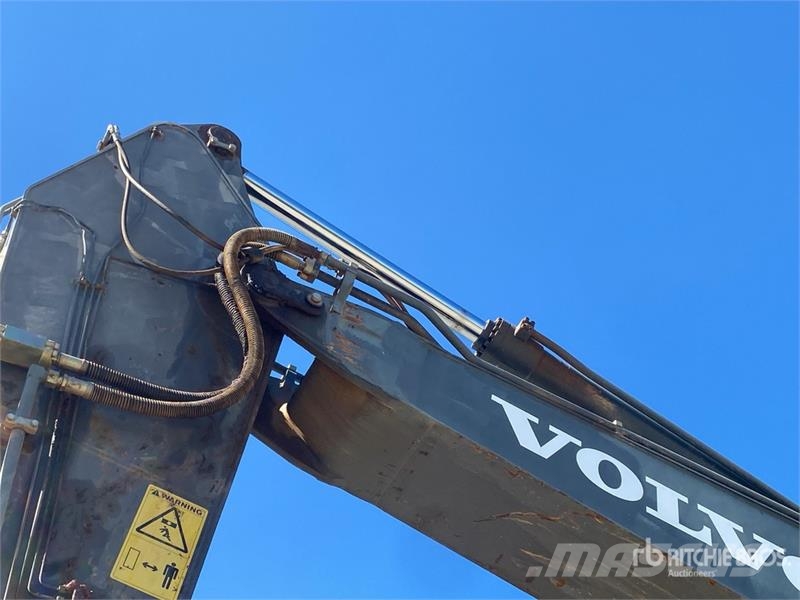 Volvo EC250EL Tracked Excavator Crawler excavators