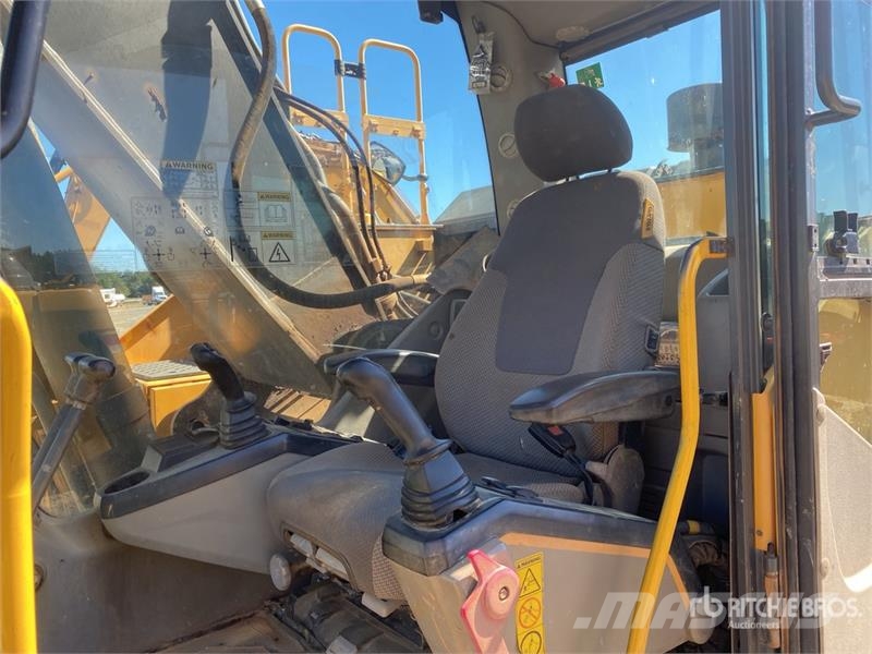 Volvo EC250ELR Tracked Excavator Bagri goseničarji