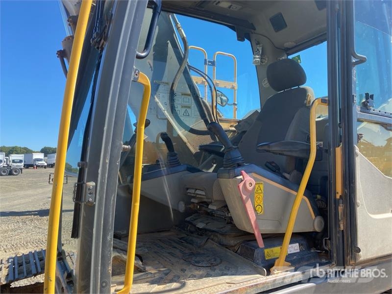 Volvo EC250ELR Tracked Excavator Bagri goseničarji
