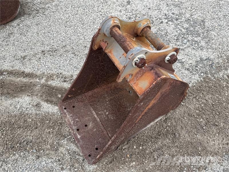Volvo EC25BKT16 15 in Cleanup Excavator Bucket Schaufeln