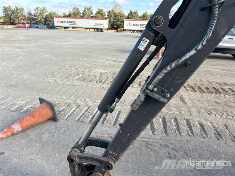 Volvo EC27D Mini Excavator Mini bagri <7t