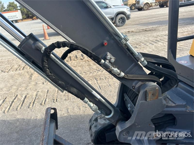 Volvo EC27D Mini Excavator Mini bagri <7t