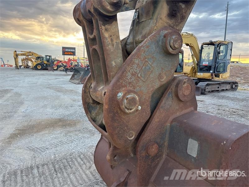Volvo EC300DL Tracked Excavator Gravemaskiner på larvebånd