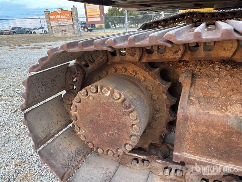 Volvo EC300DL Tracked Excavator Gravemaskiner på larvebånd