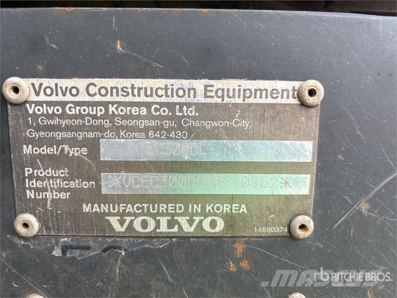 Volvo EC300DL Tracked Excavator Gravemaskiner på larvebånd