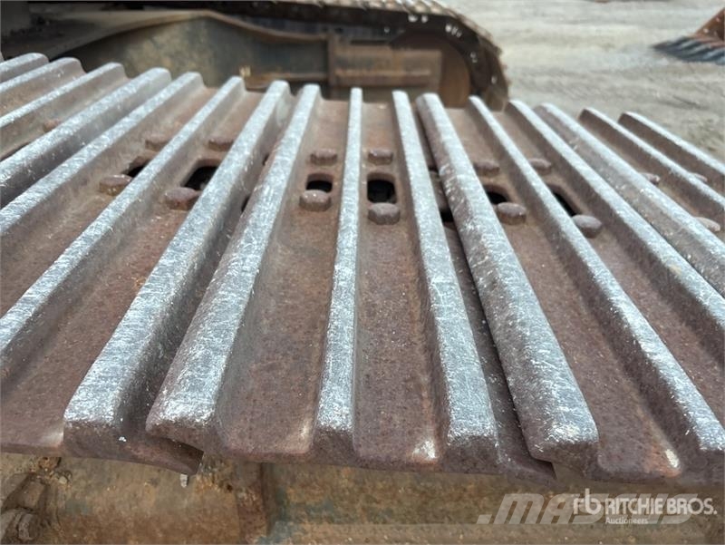 Volvo EC300DL Tracked Excavator Gravemaskiner på larvebånd