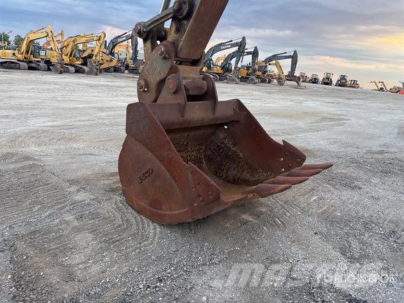 Volvo EC300DL Tracked Excavator Gravemaskiner på larvebånd