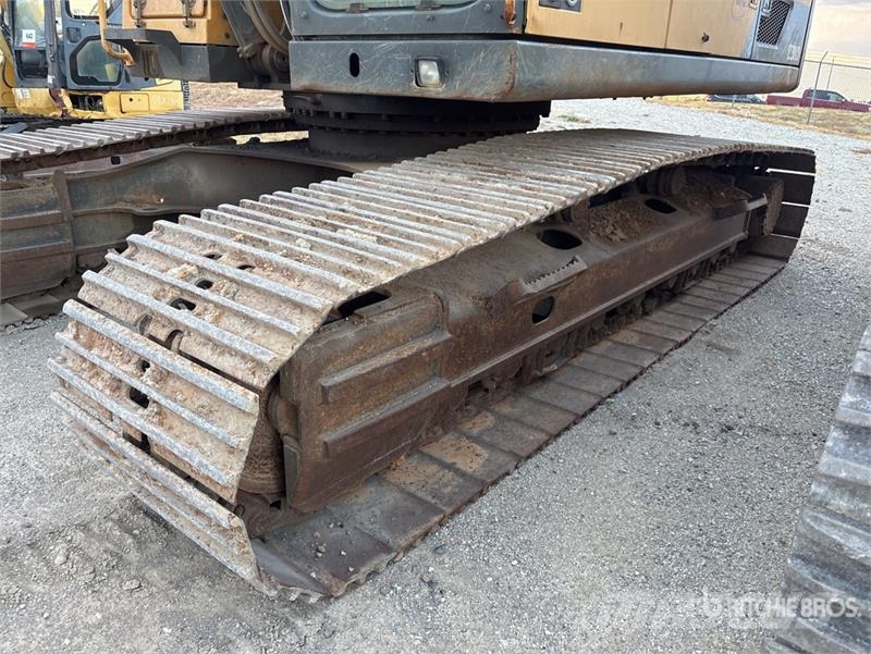 Volvo EC300DL Tracked Excavator Gravemaskiner på larvebånd