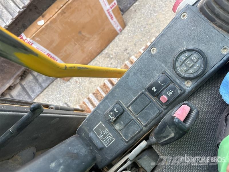 Volvo EC300DL Tracked Excavator Gravemaskiner på larvebånd