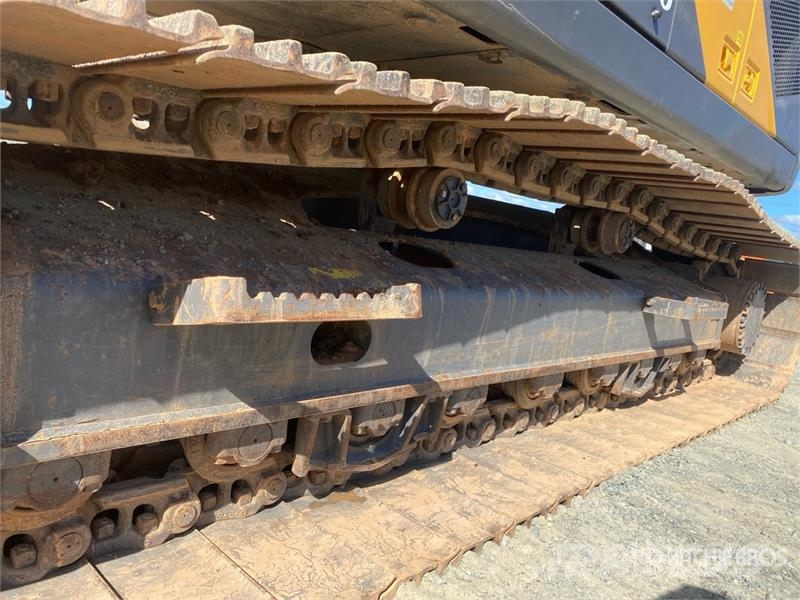Volvo EC300EL Tracked Excavator Гусеничні екскаватори