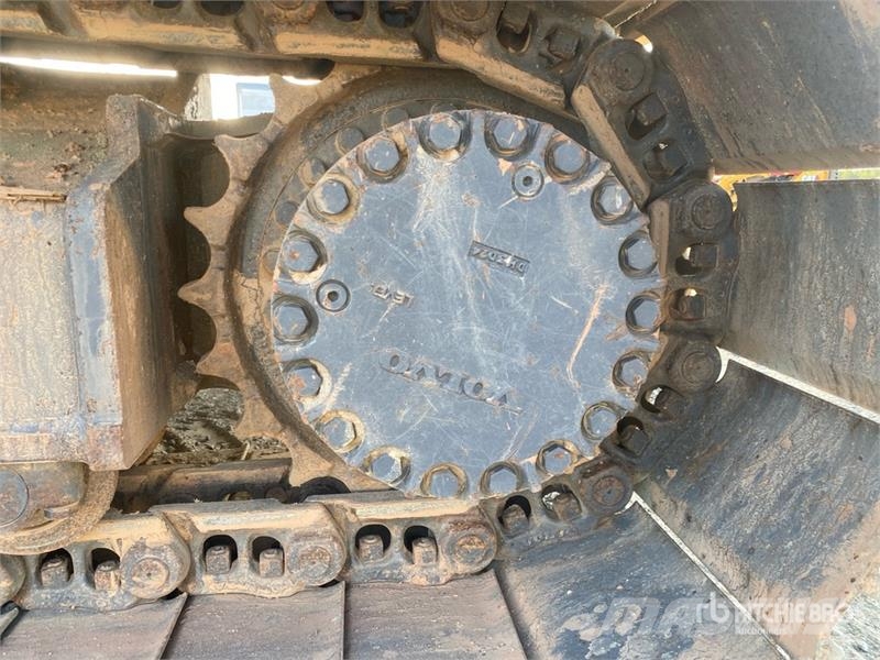 Volvo EC300EL Tracked Excavator Гусеничні екскаватори